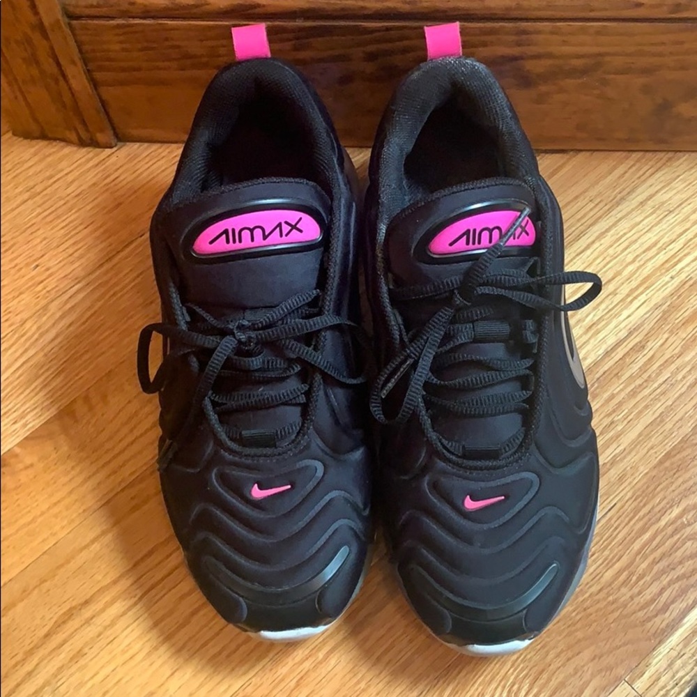 Nike Airmax 720 Black Laser Fuchsia